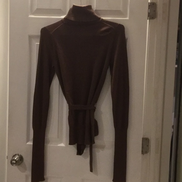 Brown Le Tigre Turtleneck Sweater that Ties around the Waist - Picture 3 of 14